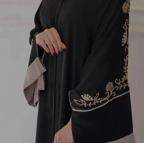 عبايا صيفيه عليها طلب