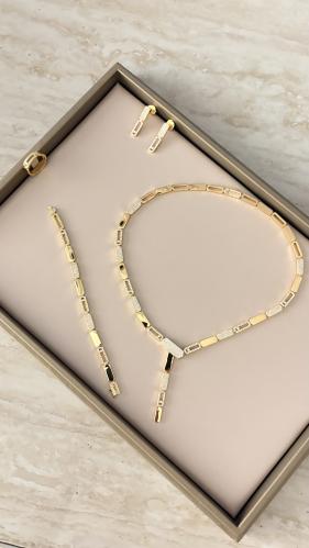 Golden Geometry