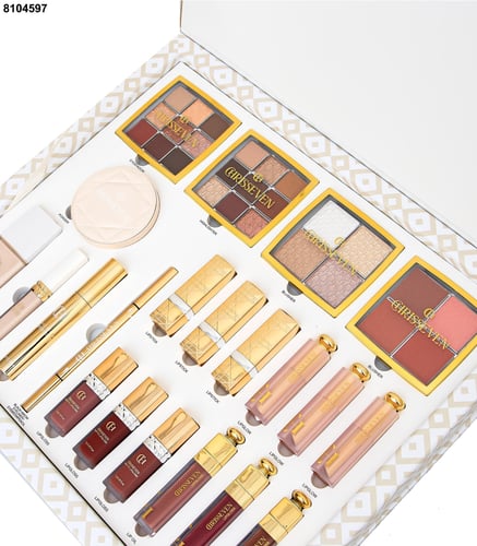 بوكس مكياج من كريس سيفن 21 قطعة