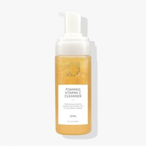 رغوة تنظيف الوجه من اوفرا تستخدم لتنظيف بعد المكيا...