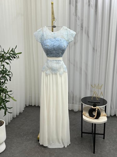 فستان السن المحير