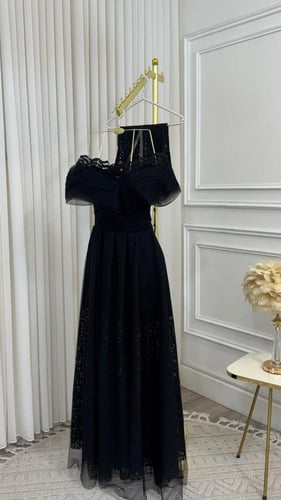 فستان سهرة أوف شولدر لون اسود