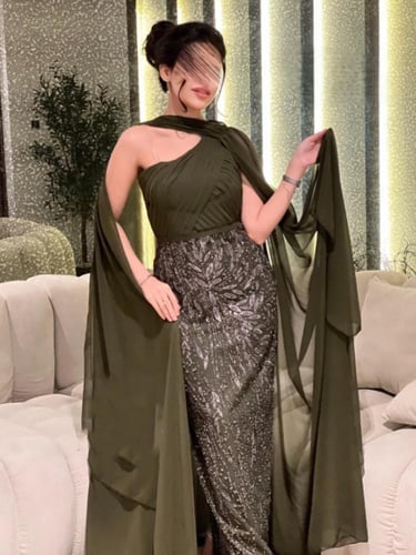 فستان نجلاء