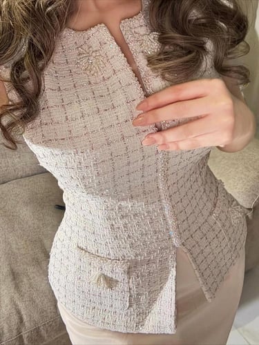 فستان باربي اللون بيج