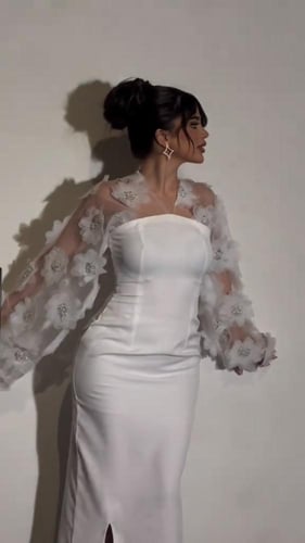 فستان باربي ابيض فخاااااامه ورد