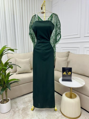 فستان سهره ️باربي يلفت الانظار