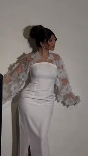 فستان باربي ابيض فخاااااامه ورد