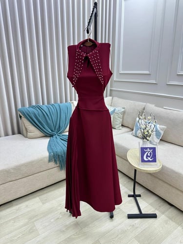 فستان باربي بقصة كلاسيكية ناعمة