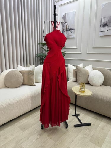 فستان ناعم للعيد باللون الاحمر