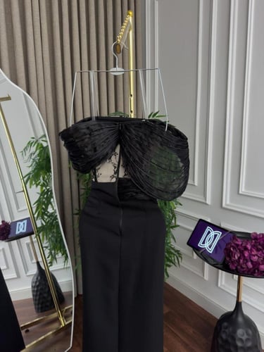 فستان سهرة الصدر دنتيل تطريز يدوي وباربي