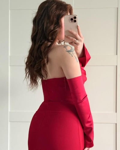 فستان سهره️ كريب ناعميلفت الانظار