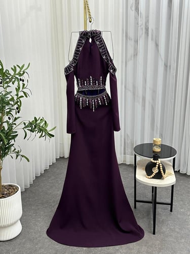 فستان باربي أنيق يلفت الانتباه