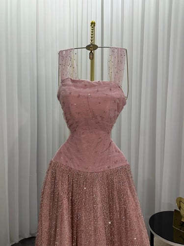 فستان ابتهال