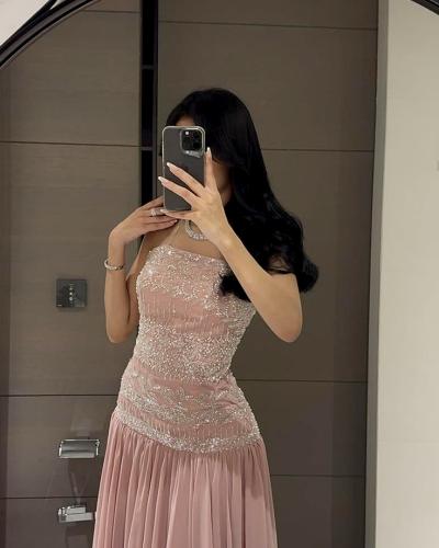 فستان شيفون خرز لون واحد أنيق يليق بك