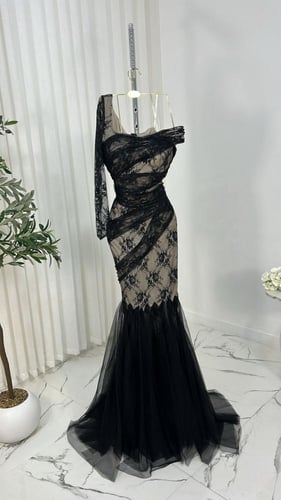 فستان دانتيل فرنسي