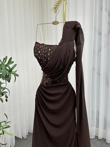 فستان جورجيت بني تطريز كرستال