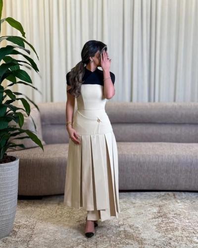 فستان ناعم بأكمام قصيرة بلونين