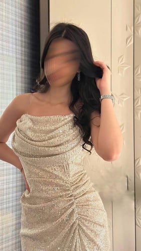 فستان سهره فاخر يوحي الفخامة والرقي