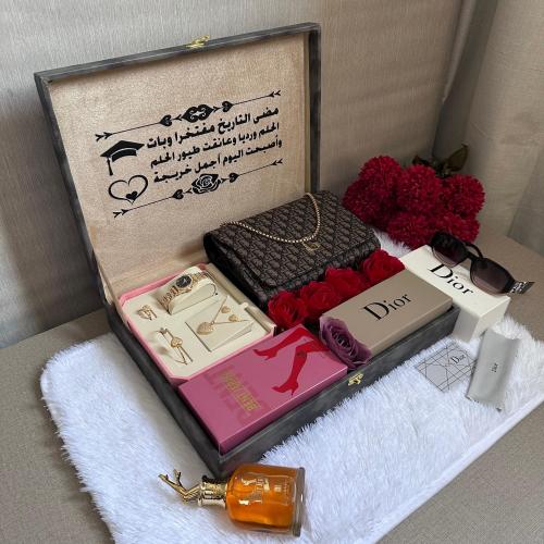 بكسات هدايا نسائي ماركة مع توابع الماركة