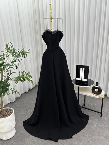 فستان سهره باربي فتحه انيق يلفت الانتباه