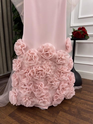 فستان وردة الاميرة أنثوي وناعم جدًا