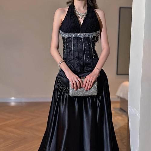 فستان سهره فاخر يوحي الفخامة والرقي