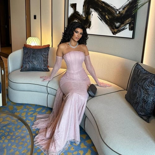 فستان سهره دانتيل لمعه مطرز وردي