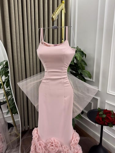 فستان وردة الاميرة أنثوي وناعم جدًا