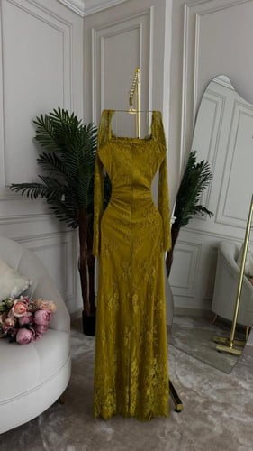 فستان شهد بلون تفاحي