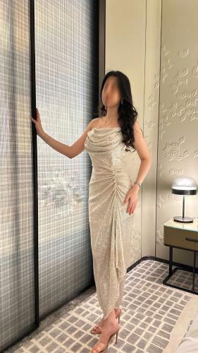 فستان سهره فاخر يوحي الفخامة والرقي