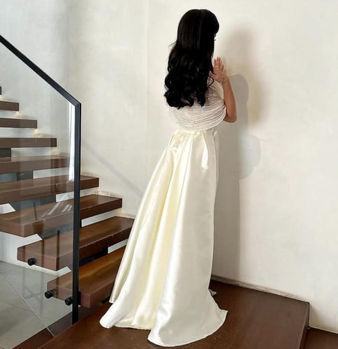 فستـان سهرة يبـرز انـوثتـك