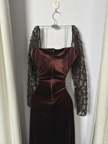 فستان سهره مخمل بني ملكي