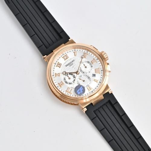 ساعة يد مستوحاه من ماركة عالمية