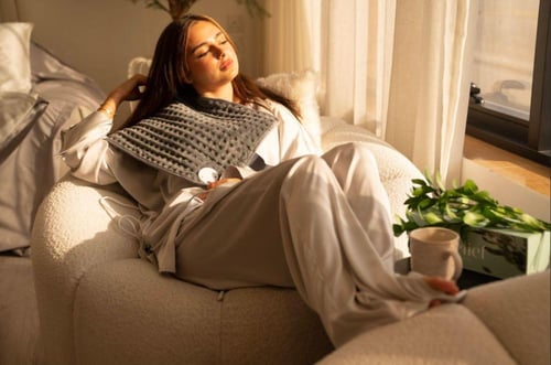 كمادة كهربائية من Relief لتخفيف الألم