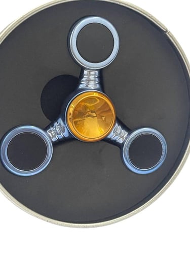 سبينر فيدجيت ثلاثي معدني