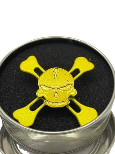 سبينر فيدجيت معدني بتصميم الجمجمة