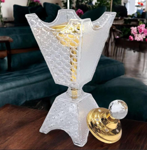 مباخر اكريليك بتصميم فريد وغطاء لامع من المعدن الذ...