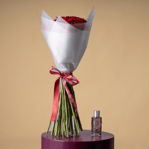 باقة شغف وأناقة مع عطر ديور جوي