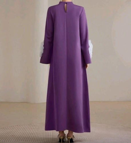 جلابية نسائية أنيقة مع ياقة واقفة بكم طويل في نهاي...