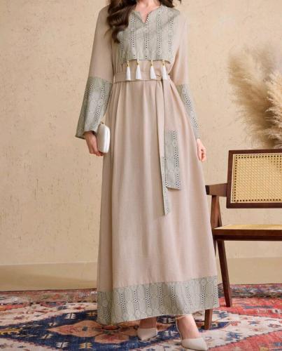 جلابية نسائية بأكمام طويلة مع حزام