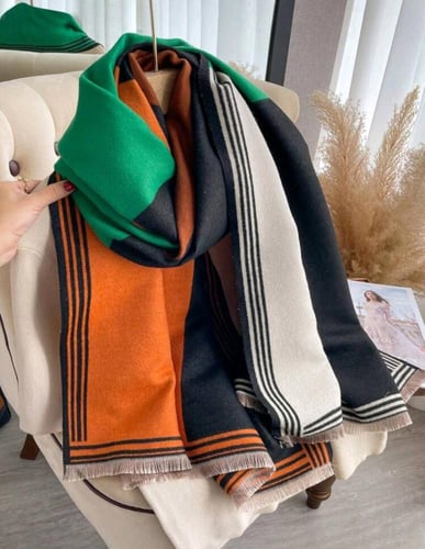 بوكس الشتاء الجديد عبارة عن 8 قطع