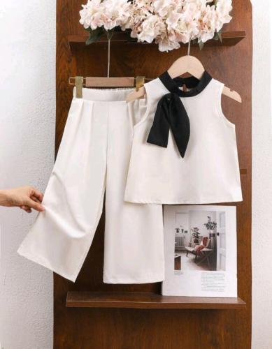 طقم بناتي أنيق