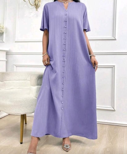 لباس نسائي برقبة على شكل حرف V