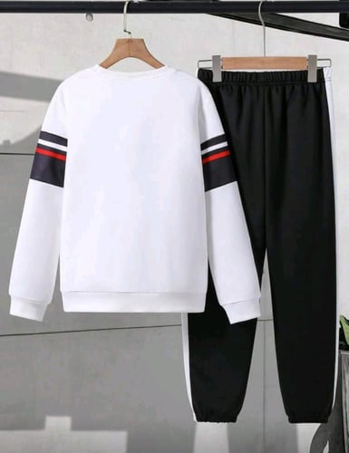 طقم للأولاد بلوفر وبنطلون طويل