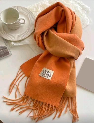 وشاح شتوي ناعم أنيق