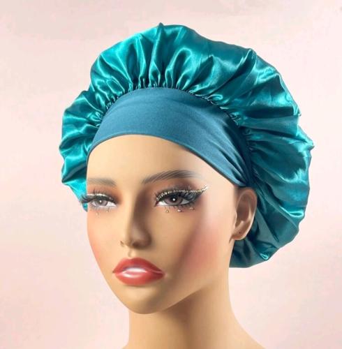 قبعة خضراء لحماية الشعر للنساء بطرف مطاطي