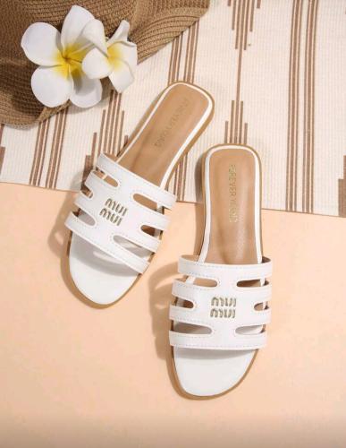 صندل نسائي كاجوال