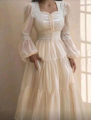 فستان نسائي بياقة مربعة مزين بالدانتيل بخصر أنيق و...