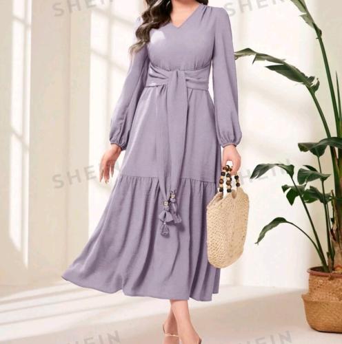 فستان نسائي