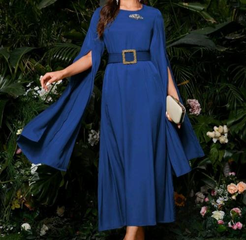 فستان نسائي بأكمام طويلة مع حزام